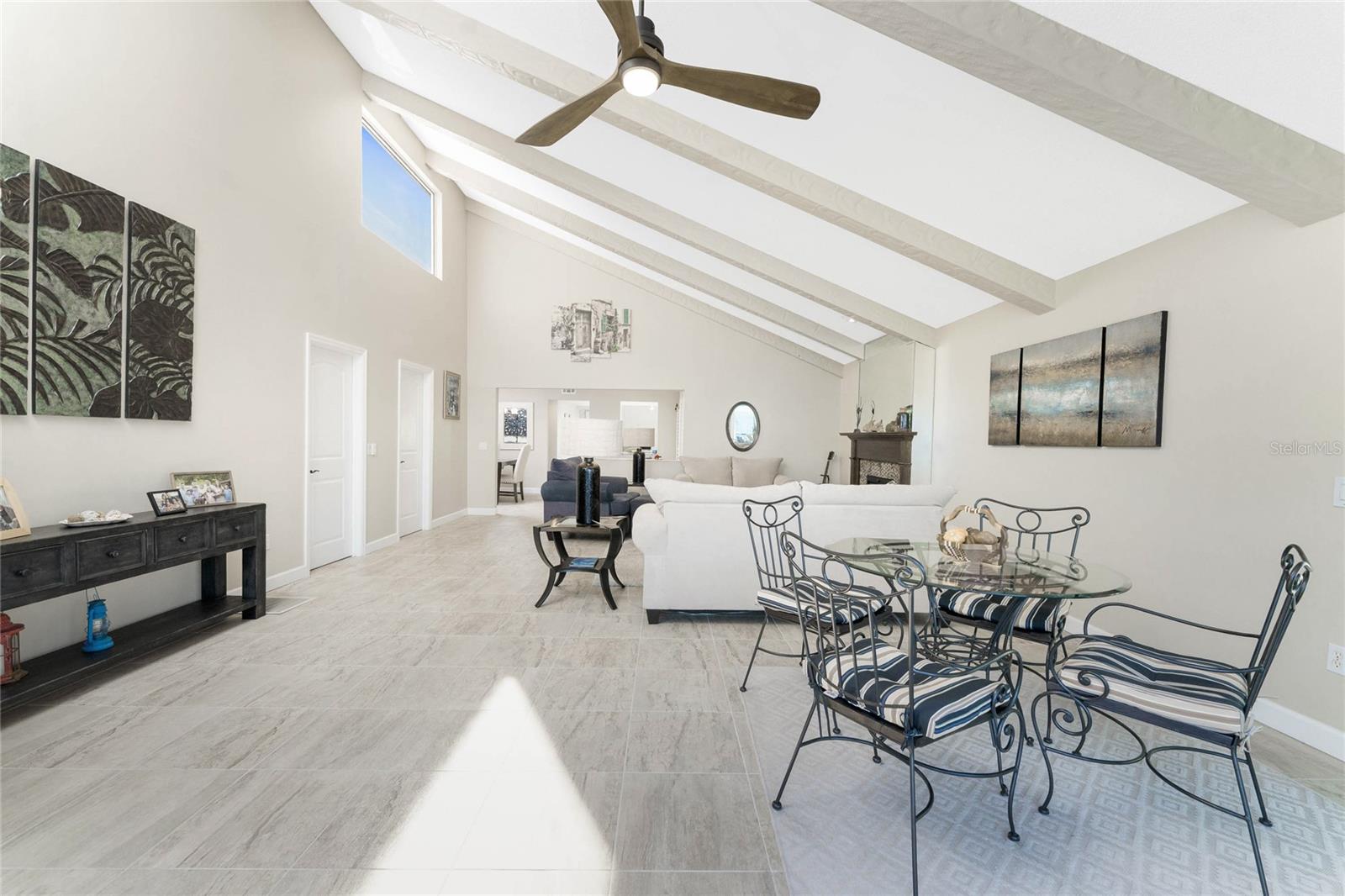 EMERALD POINTE VILLAS PH 02 - Residential