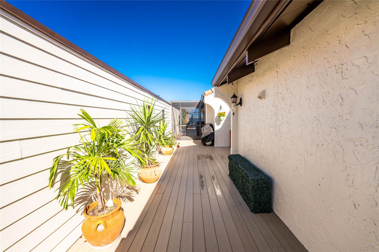 EMERALD POINTE VILLAS PH 02 - Residential