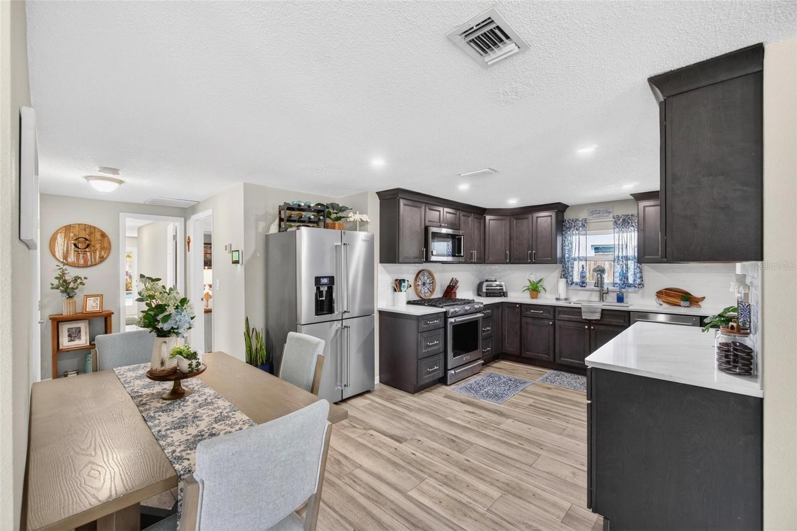 SHORE ACRES BAYOU GRANDE SEC - Residential