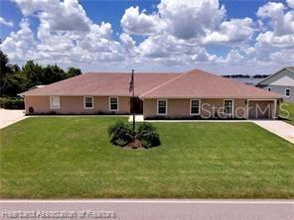 Photo of 200 Cloverleaf Road, Lake Placid, FL 33852 (MLS # P4936086)