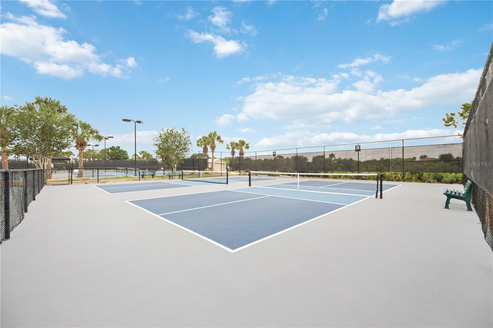 SARASOTA NATIONAL - Residential