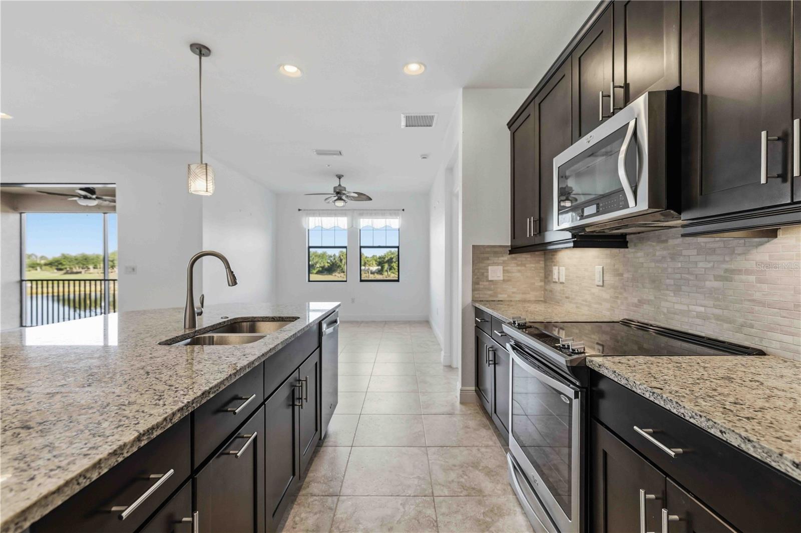 SARASOTA NATIONAL - Residential