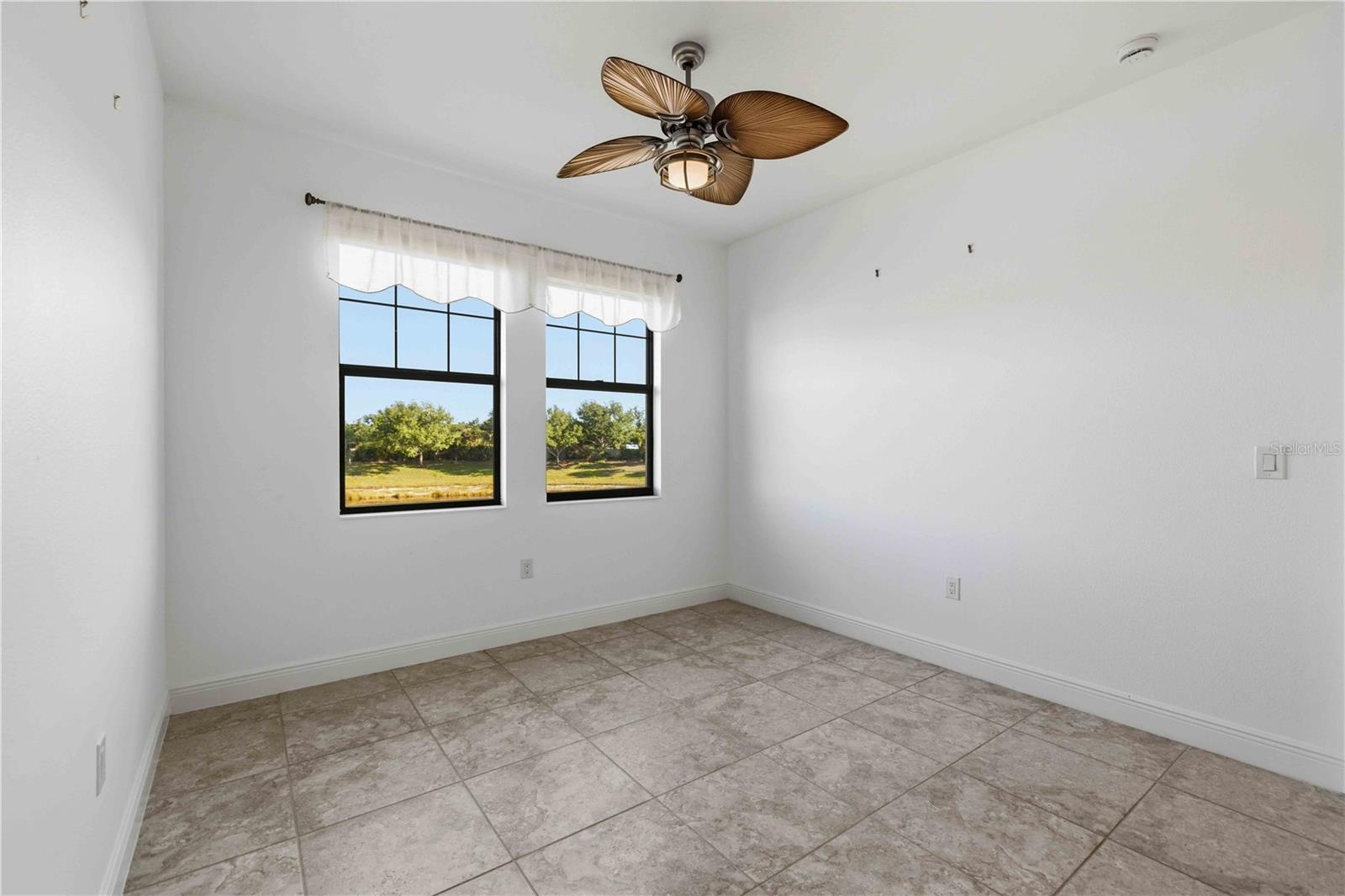 SARASOTA NATIONAL - Residential