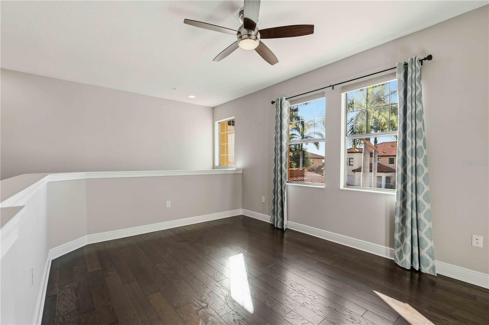 SARASOTA NATIONAL - Residential