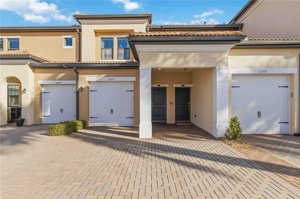 Photo of 23113 Banbury Way #202, Venice, FL 34293 (MLS # A4685546)