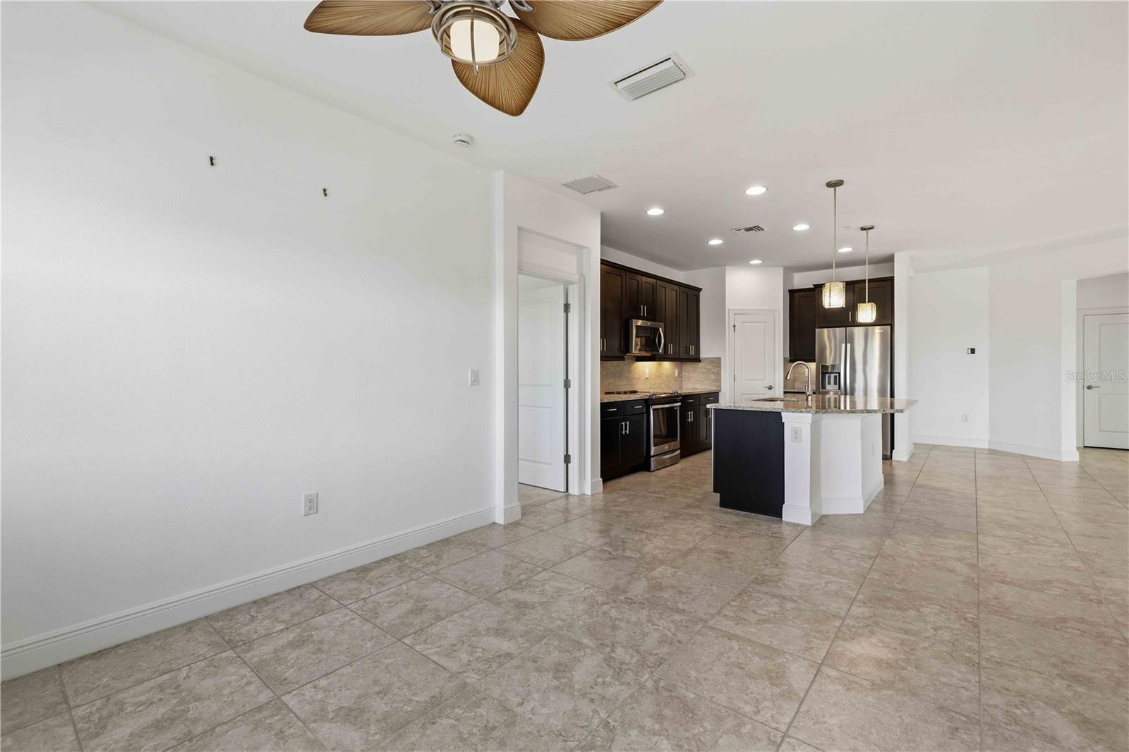SARASOTA NATIONAL - Residential