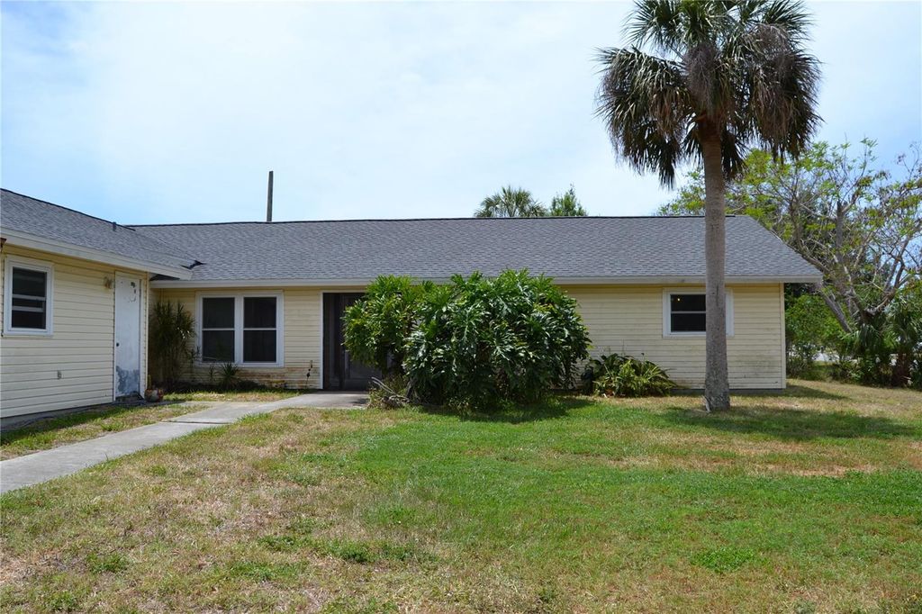 Photo of 21161 Knollwood Avenue, Port Charlotte, FL 33952 (MLS # C7509409)