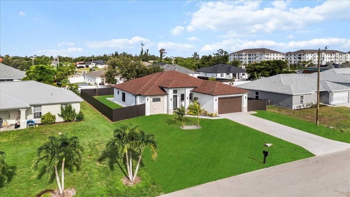 CAPE CORAL - Residential