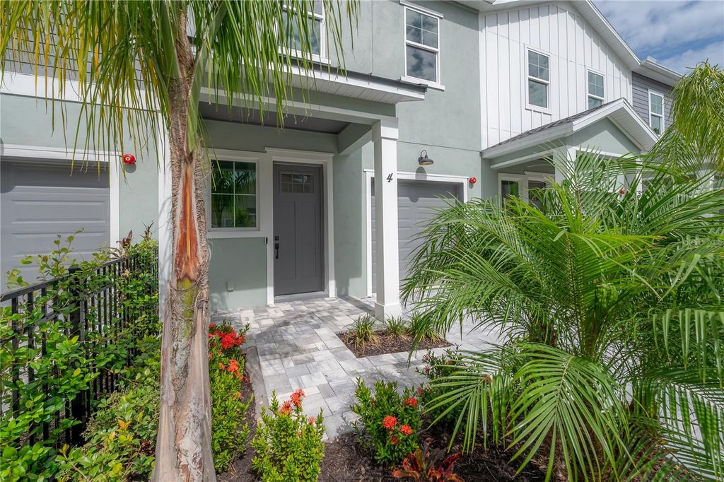 Photo of 5530 N 9th Street #4, Tampa, FL 33604 (MLS # TB8406043)