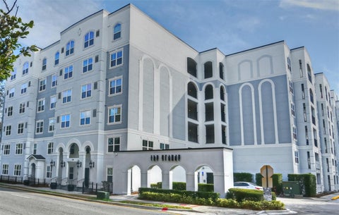 1 beds bed, 1 baths bath property at 206 E South Street 1018, Orlando, FL 32801