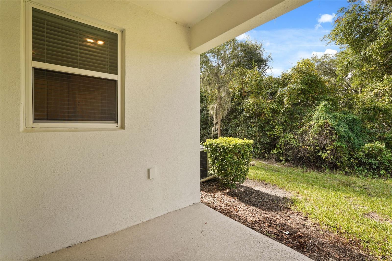 1552 LITTLE WREN LANE