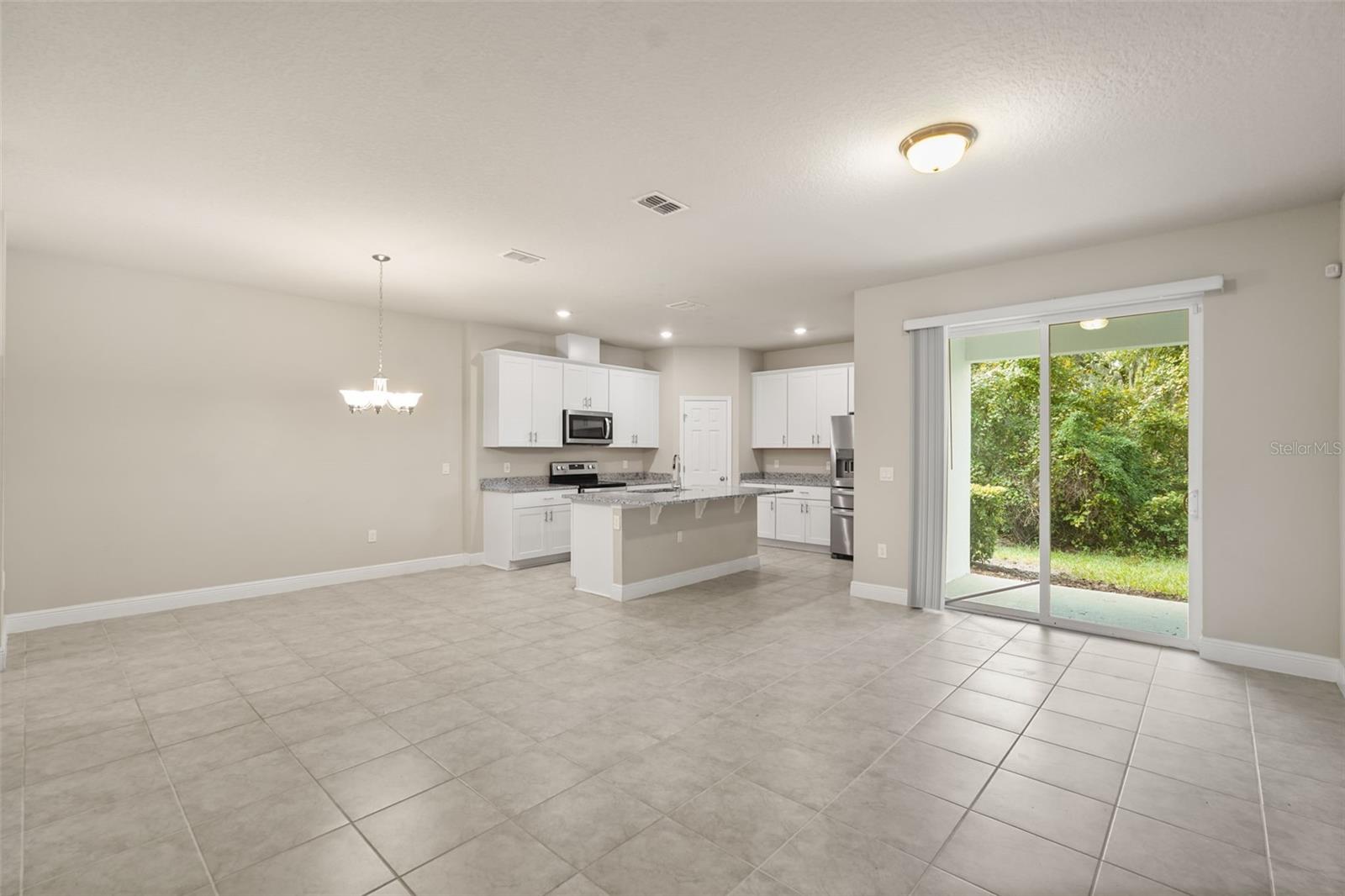 1552 LITTLE WREN LANE
