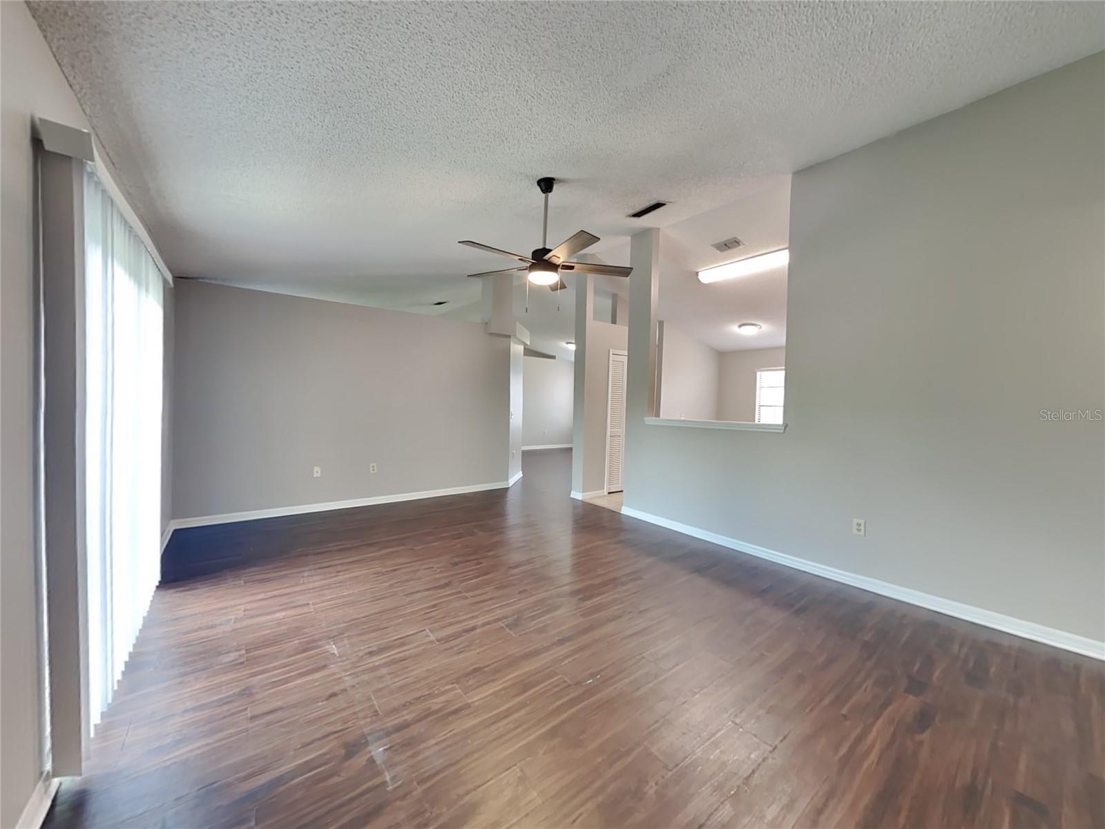 DELONA LAKES UN 32 - Residential Lease