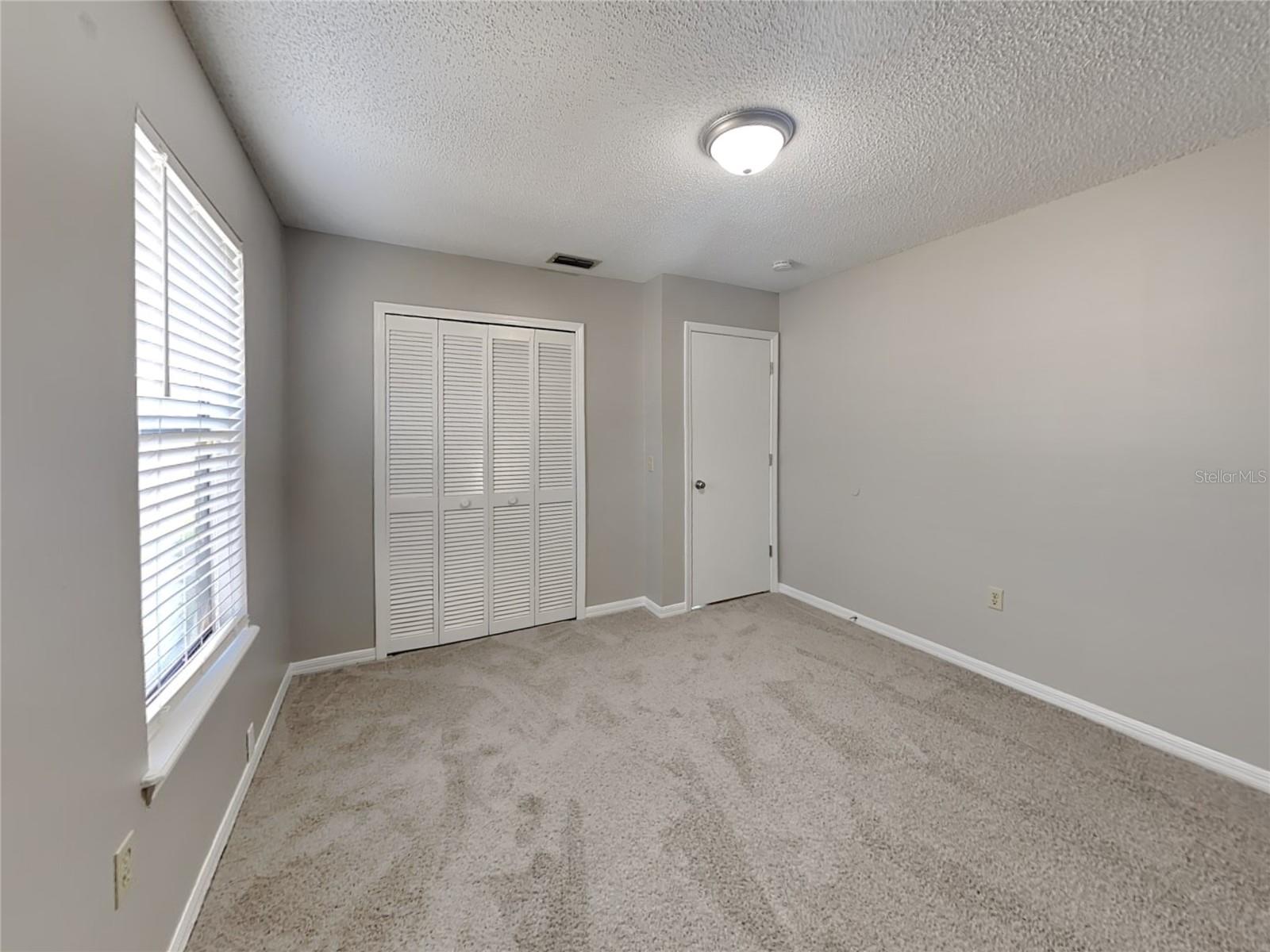 DELONA LAKES UN 32 - Residential Lease
