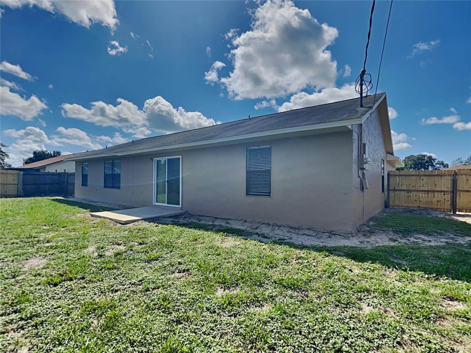DELONA LAKES UN 32 - Residential Lease