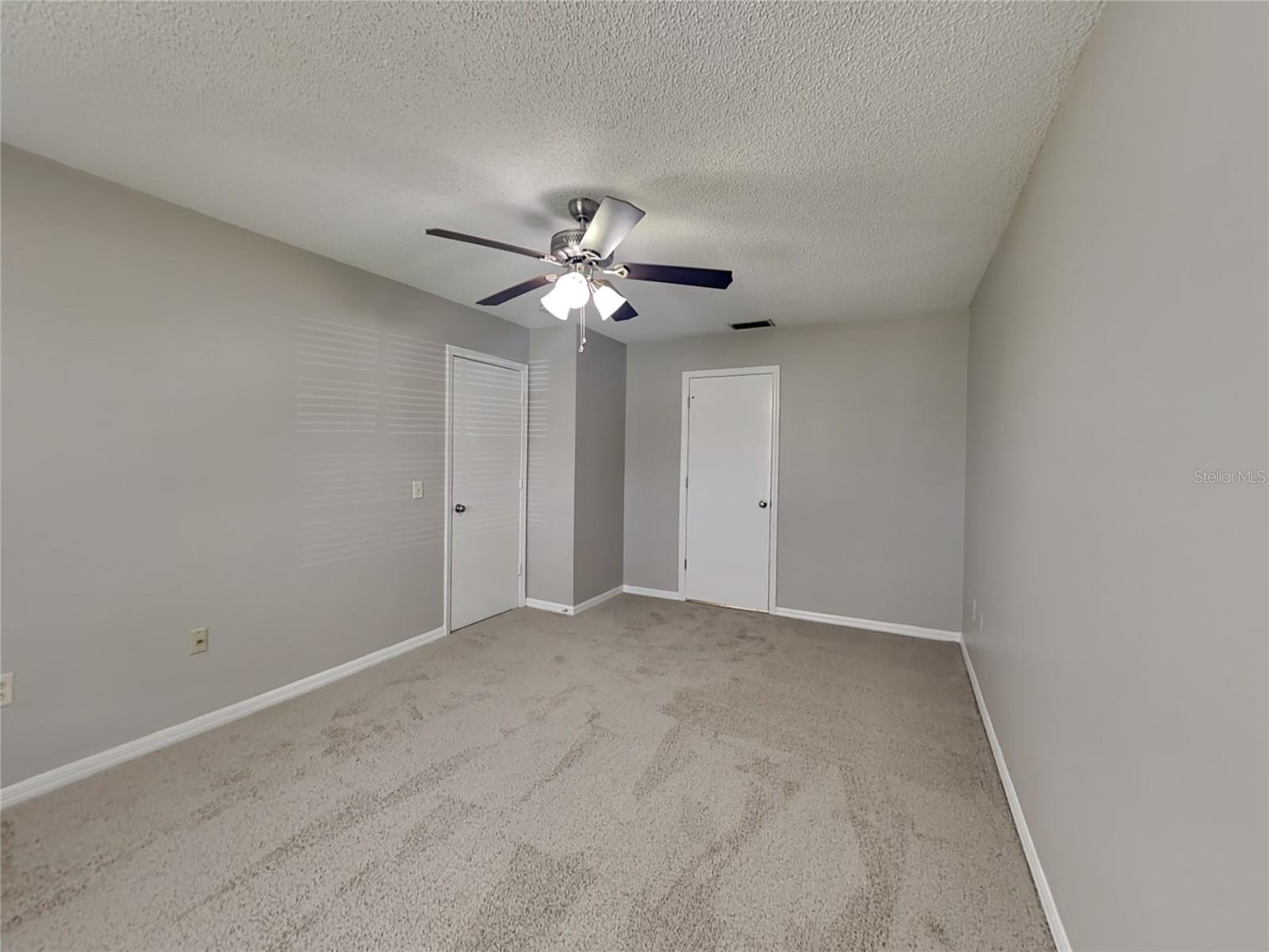 DELONA LAKES UN 32 - Residential Lease