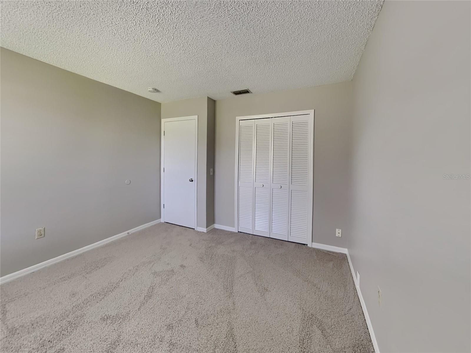 DELONA LAKES UN 32 - Residential Lease