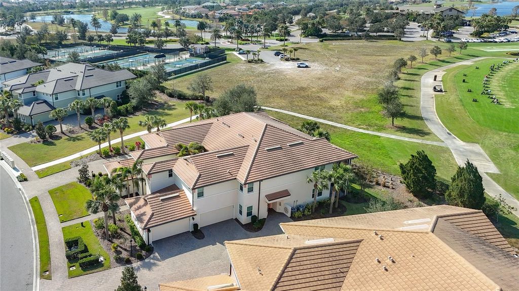 Photo of 7486 Divot Loop #7486, Bradenton, FL 34202 (MLS # A4665334)