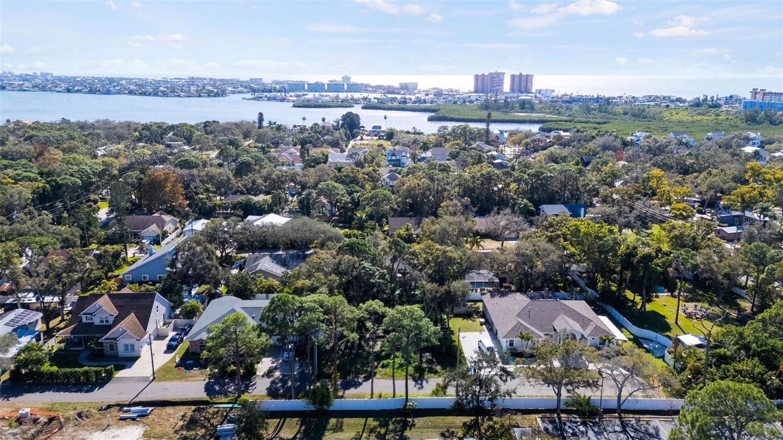 HARBOR VIEW 4 - Land