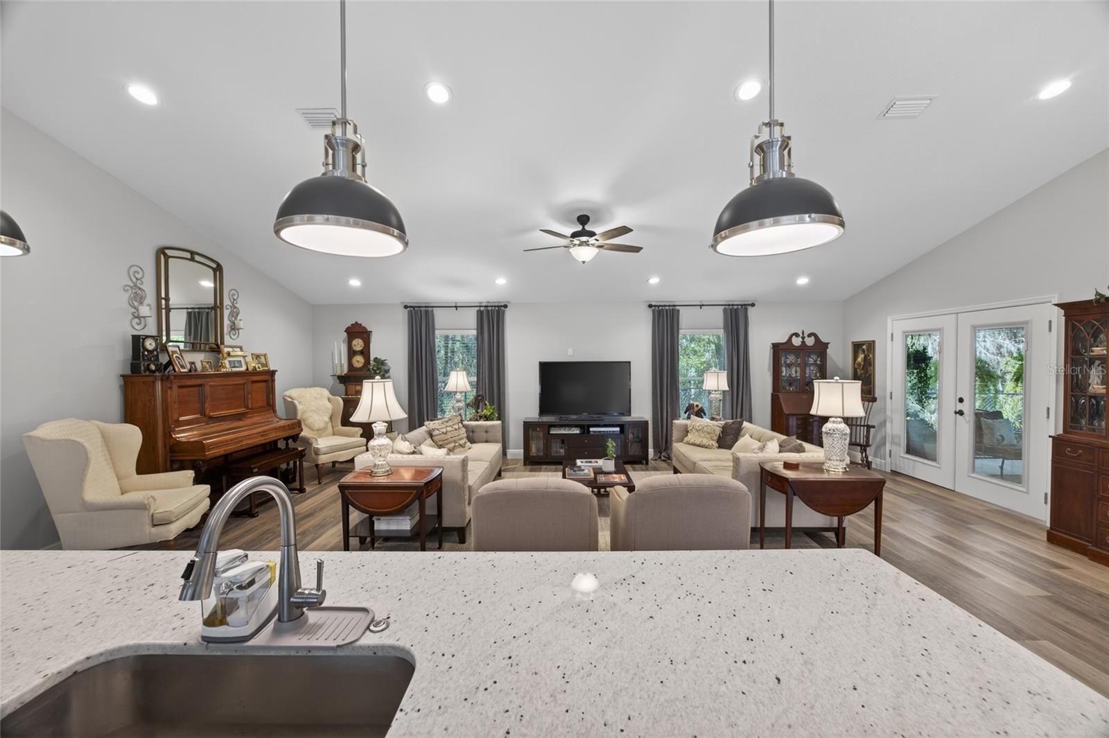 COBBLESTONE PH 02 - Residential