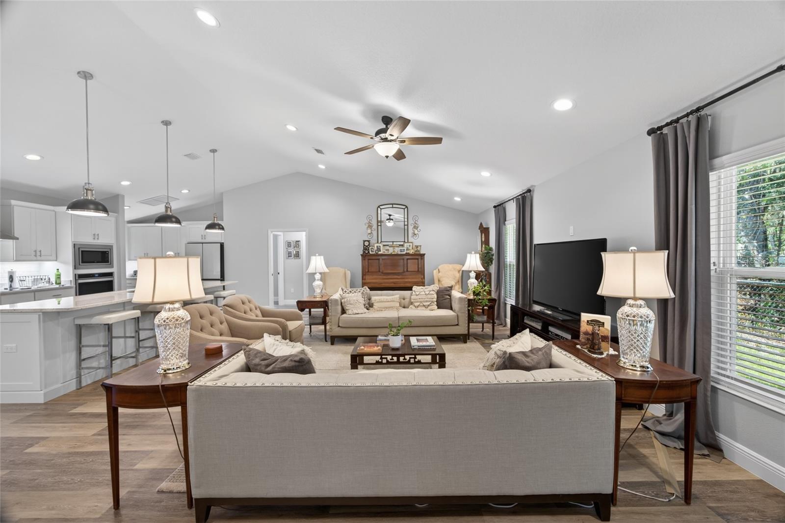 COBBLESTONE PH 02 - Residential