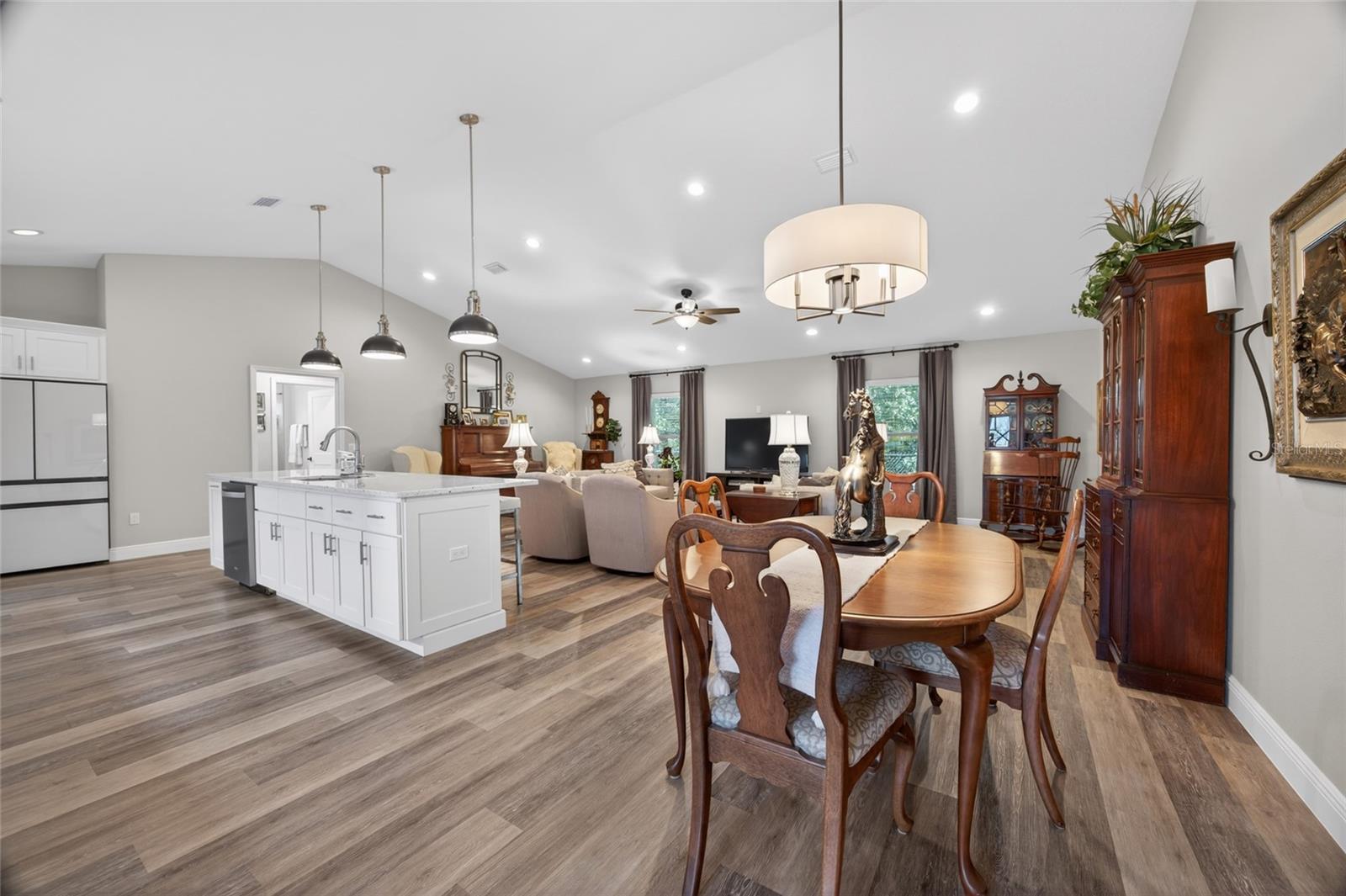 COBBLESTONE PH 02 - Residential