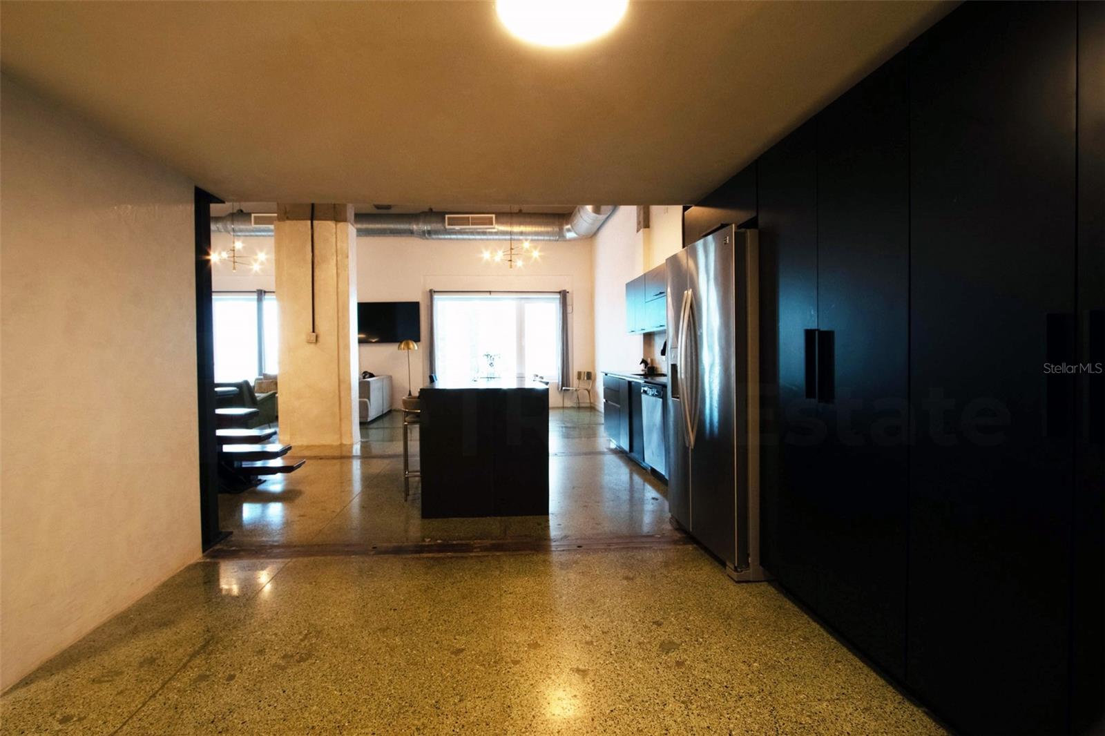 203 RECINTO SUR STREET 2