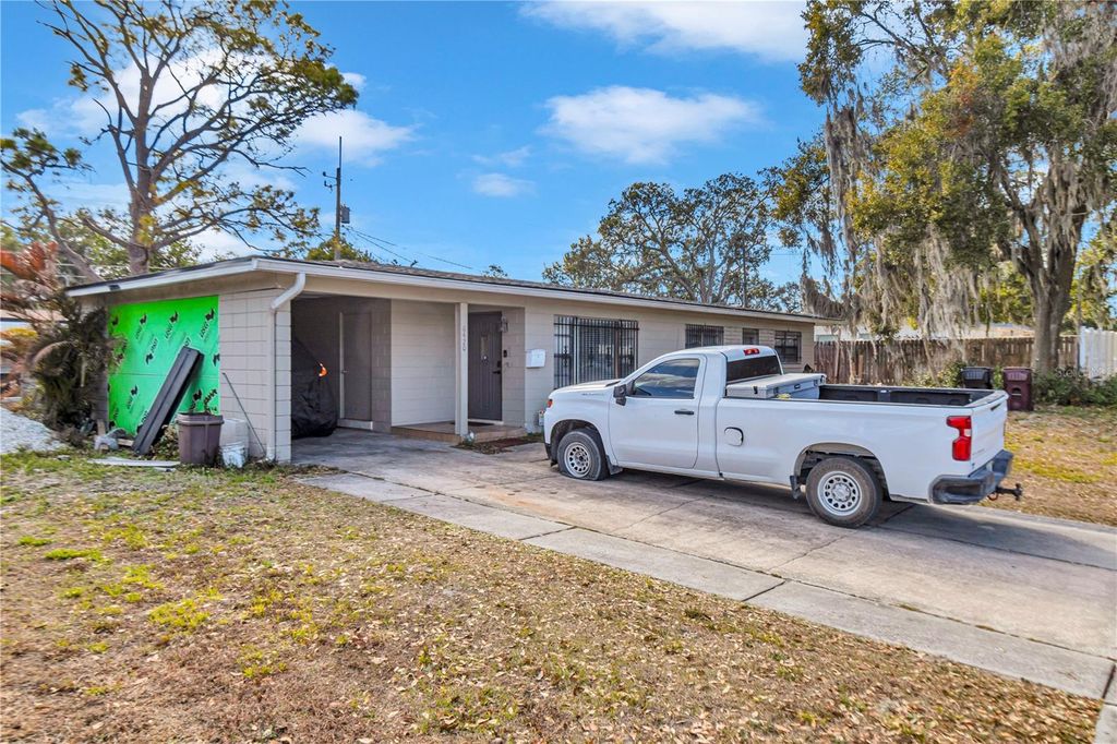 Photo of 6420 Appian Way, Orlando, FL 32807 (MLS # S5143243)