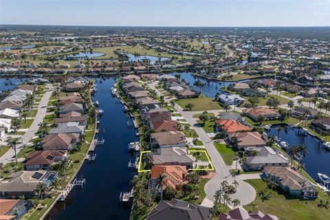 A home in PUNTA GORDA