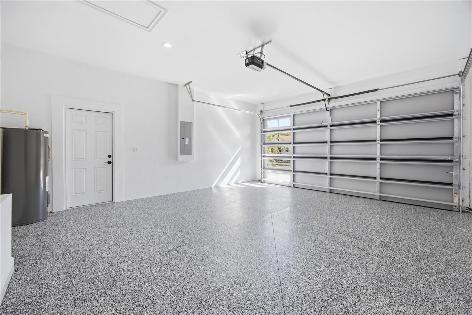 ROLLING HILLS UN 04 - Residential