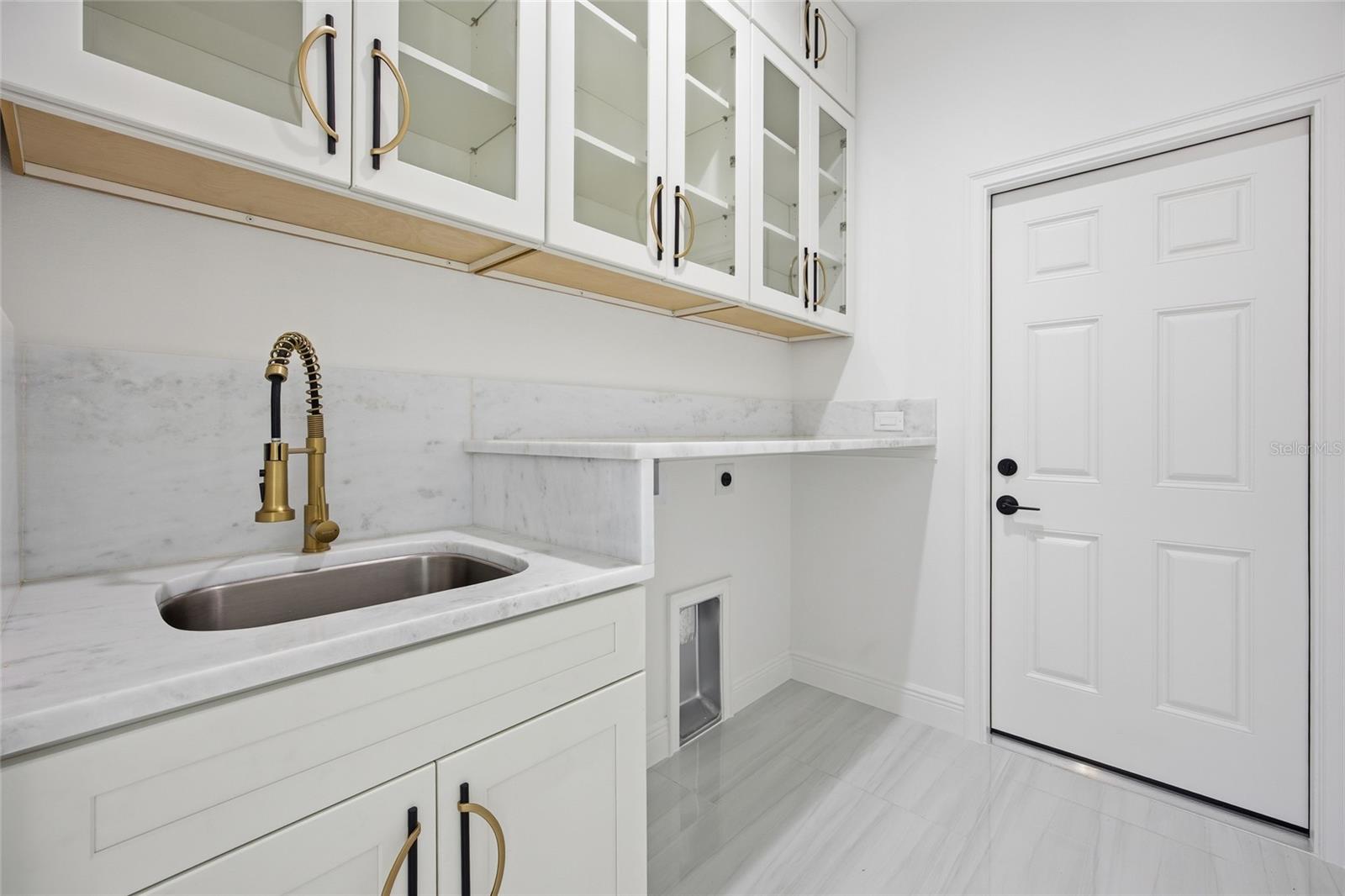 ROLLING HILLS UN 04 - Residential