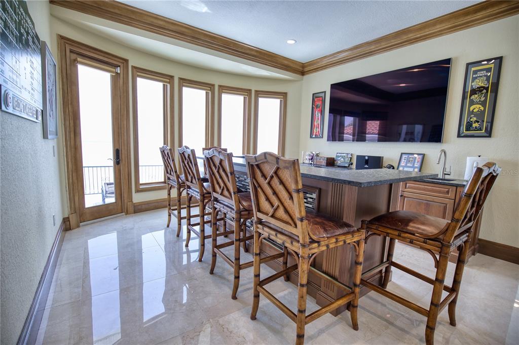 COUNTRY CLUB SHORES SEC 01 - Residential