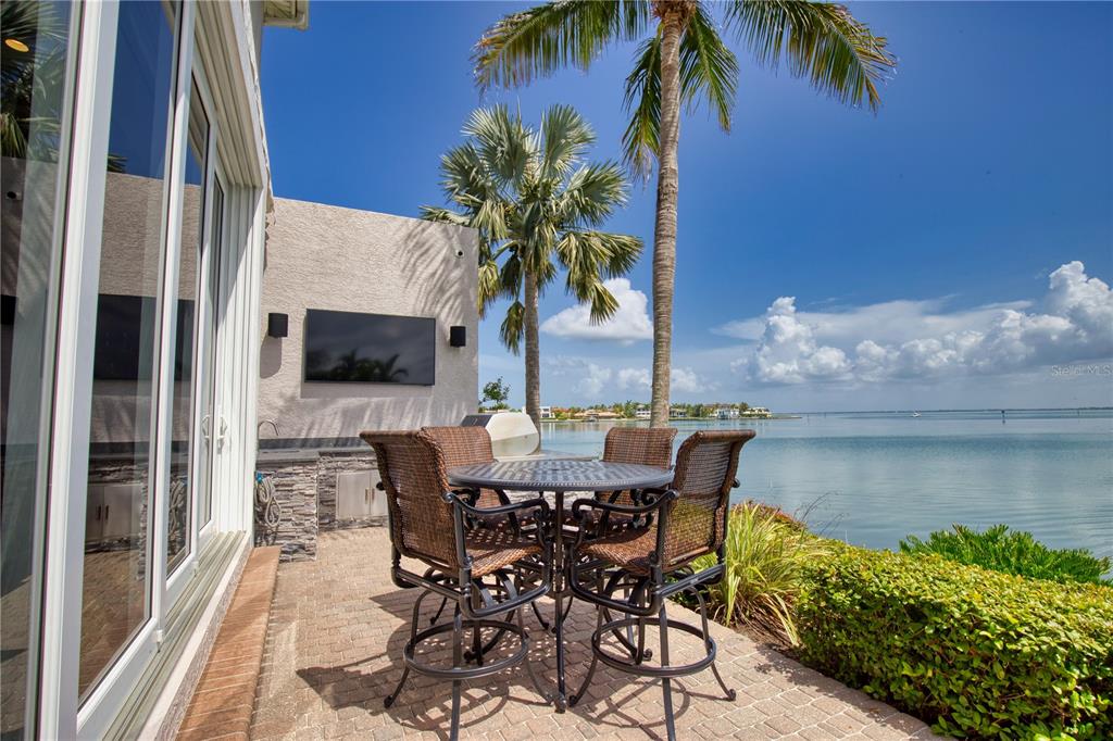 COUNTRY CLUB SHORES SEC 01 - Residential