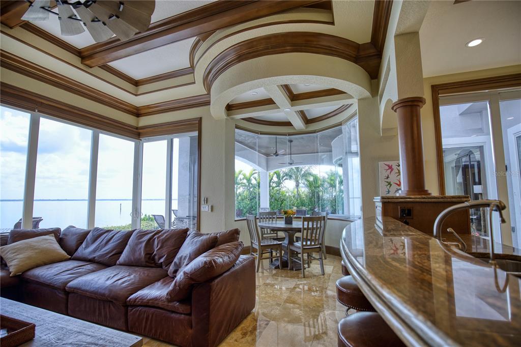 COUNTRY CLUB SHORES SEC 01 - Residential