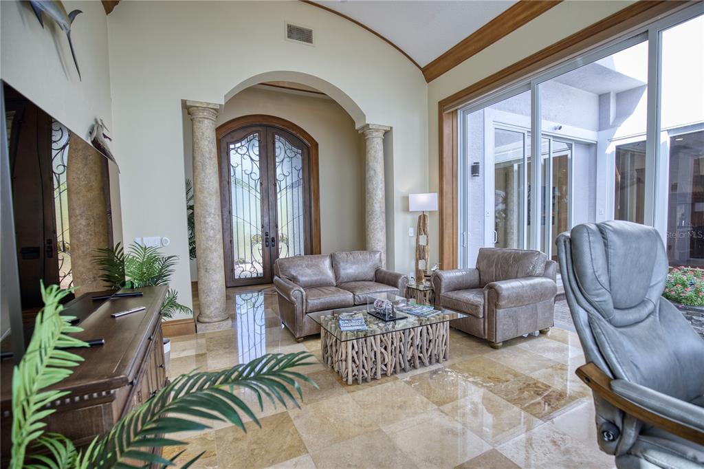 COUNTRY CLUB SHORES SEC 01 - Residential