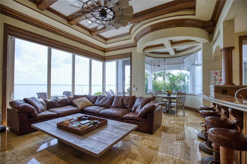 COUNTRY CLUB SHORES SEC 01 - Residential