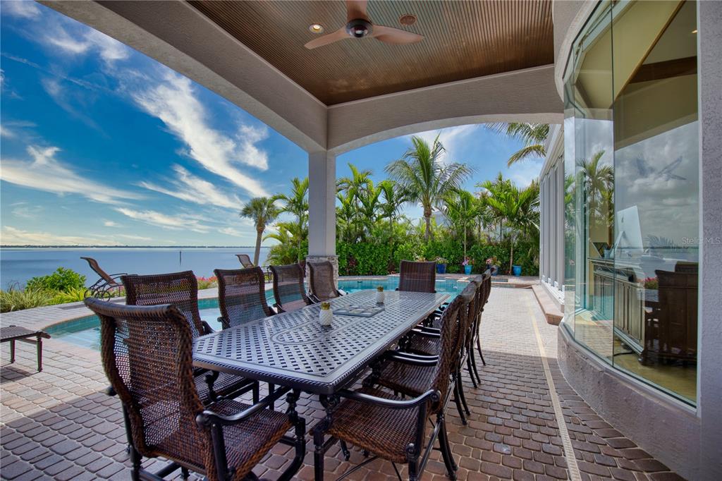 COUNTRY CLUB SHORES SEC 01 - Residential