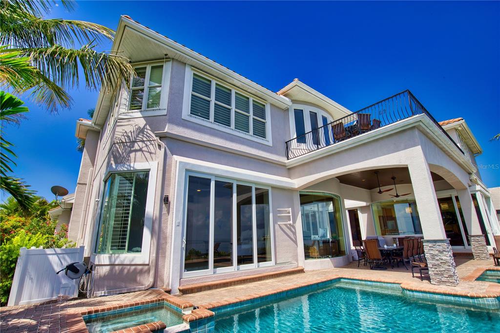 COUNTRY CLUB SHORES SEC 01 - Residential