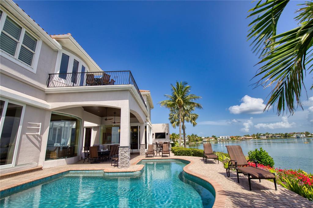 COUNTRY CLUB SHORES SEC 01 - Residential