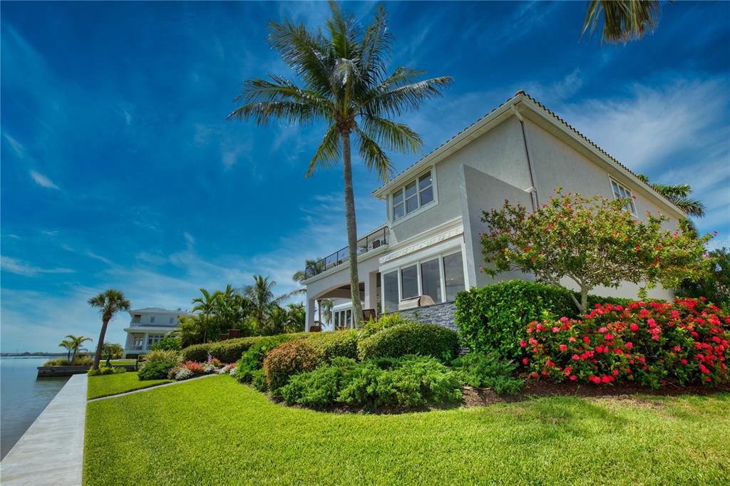 COUNTRY CLUB SHORES SEC 01 - Residential