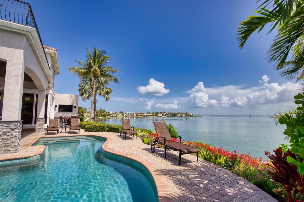 COUNTRY CLUB SHORES SEC 01 - Residential