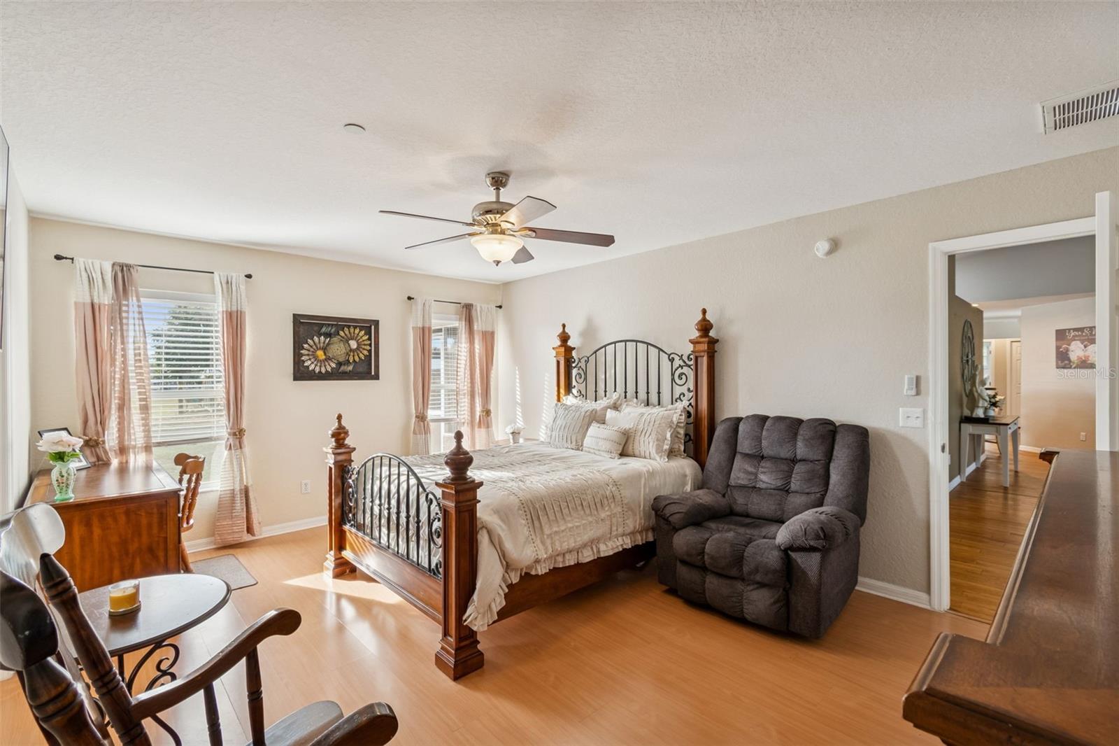 DOUBLE DIAMOND 02 - Residential