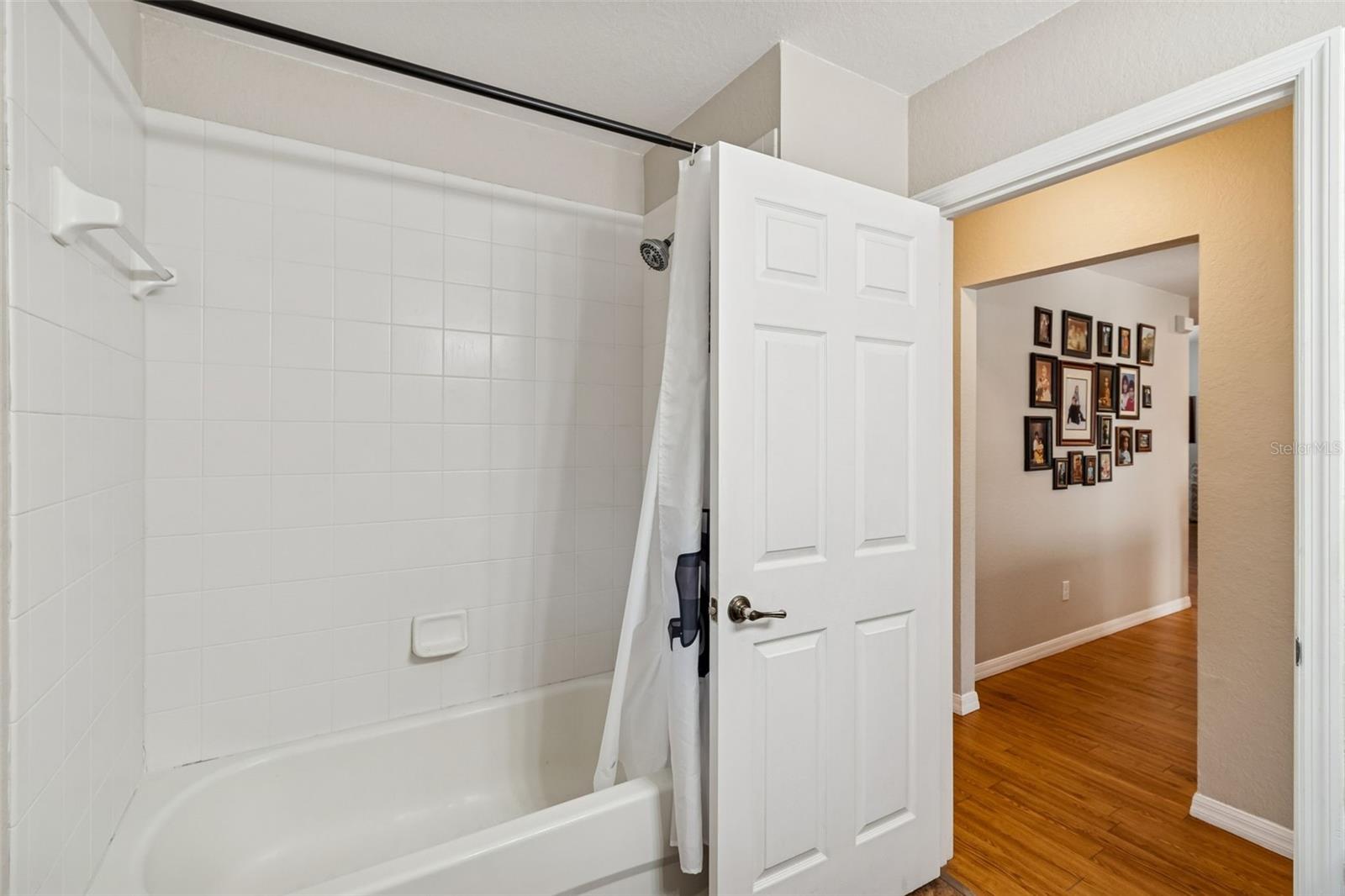 DOUBLE DIAMOND 02 - Residential