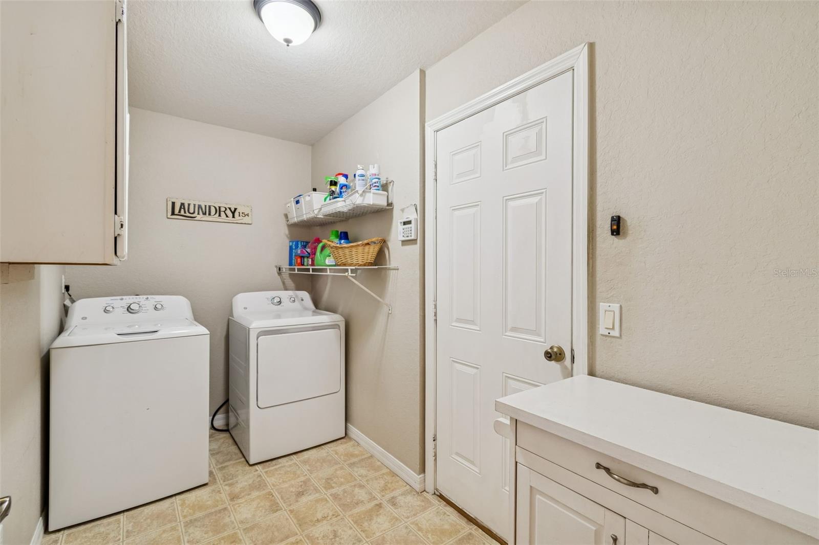 DOUBLE DIAMOND 02 - Residential