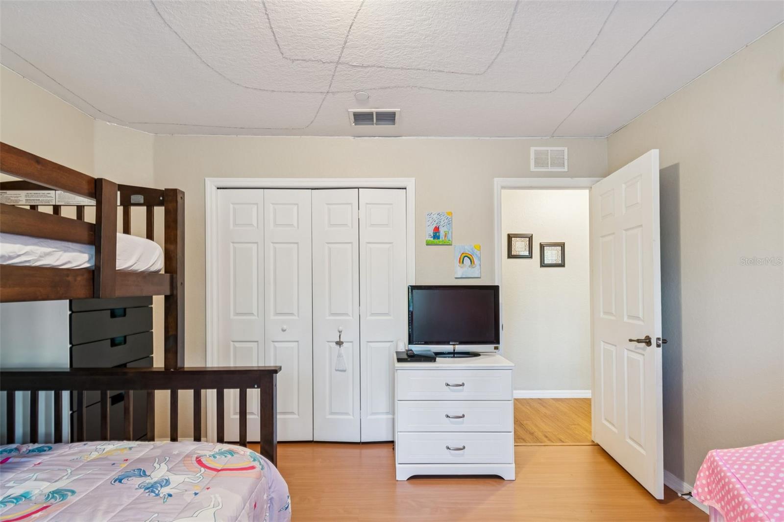 DOUBLE DIAMOND 02 - Residential