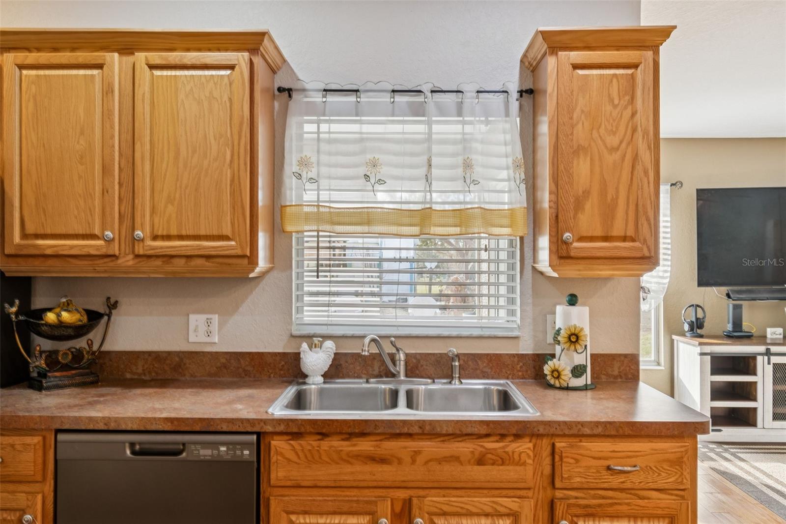 DOUBLE DIAMOND 02 - Residential