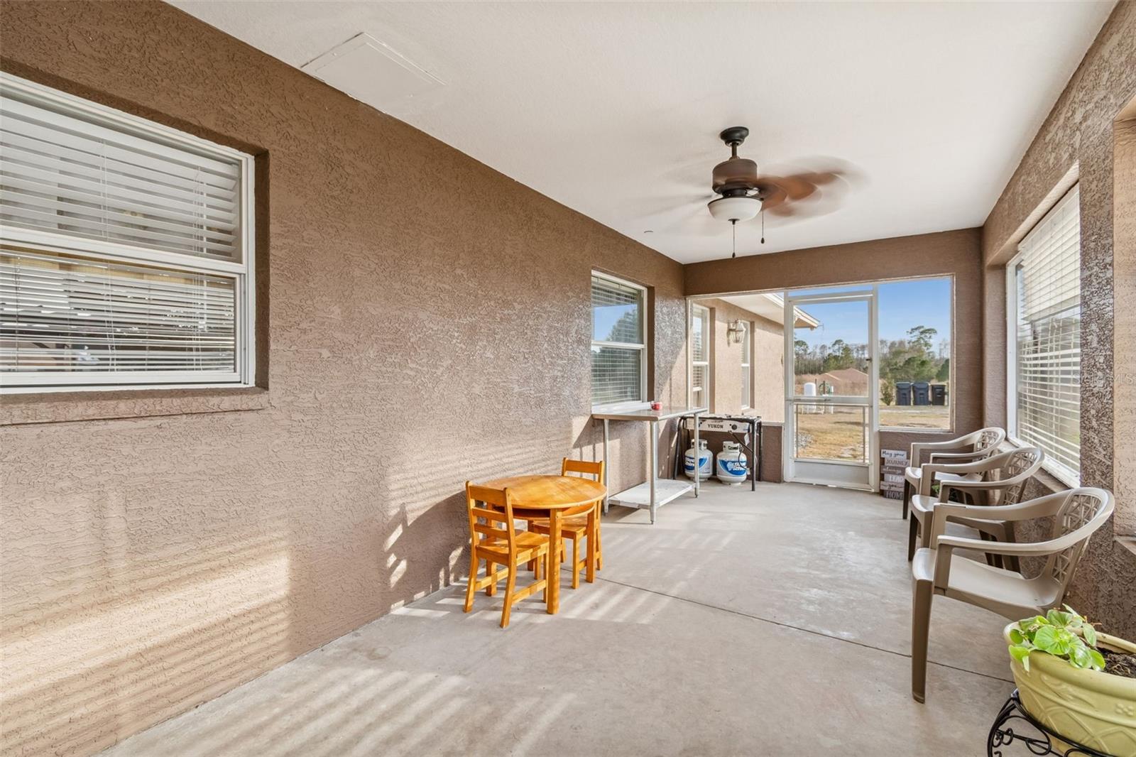 DOUBLE DIAMOND 02 - Residential