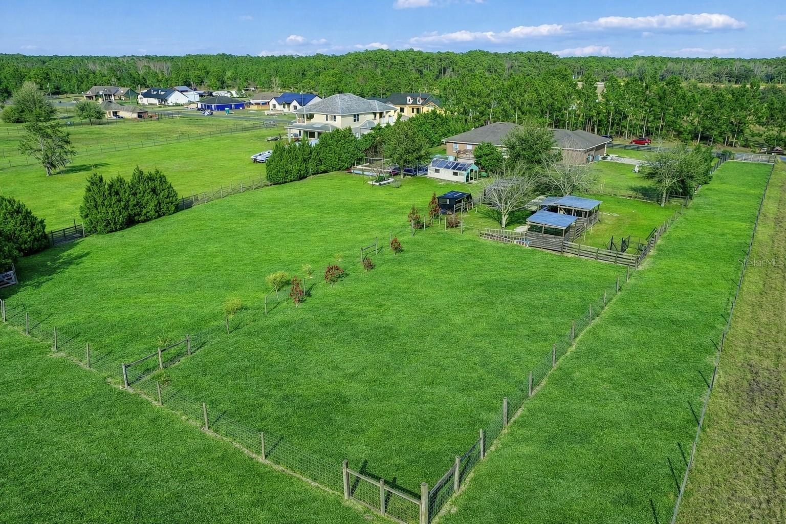 DOUBLE DIAMOND 02 - Residential