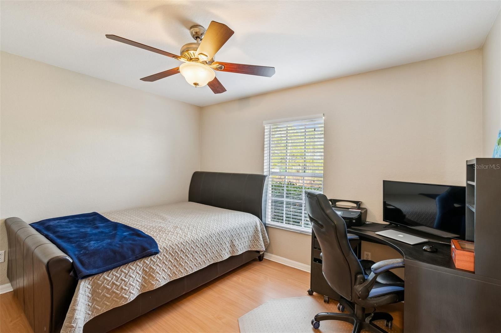 DOUBLE DIAMOND 02 - Residential