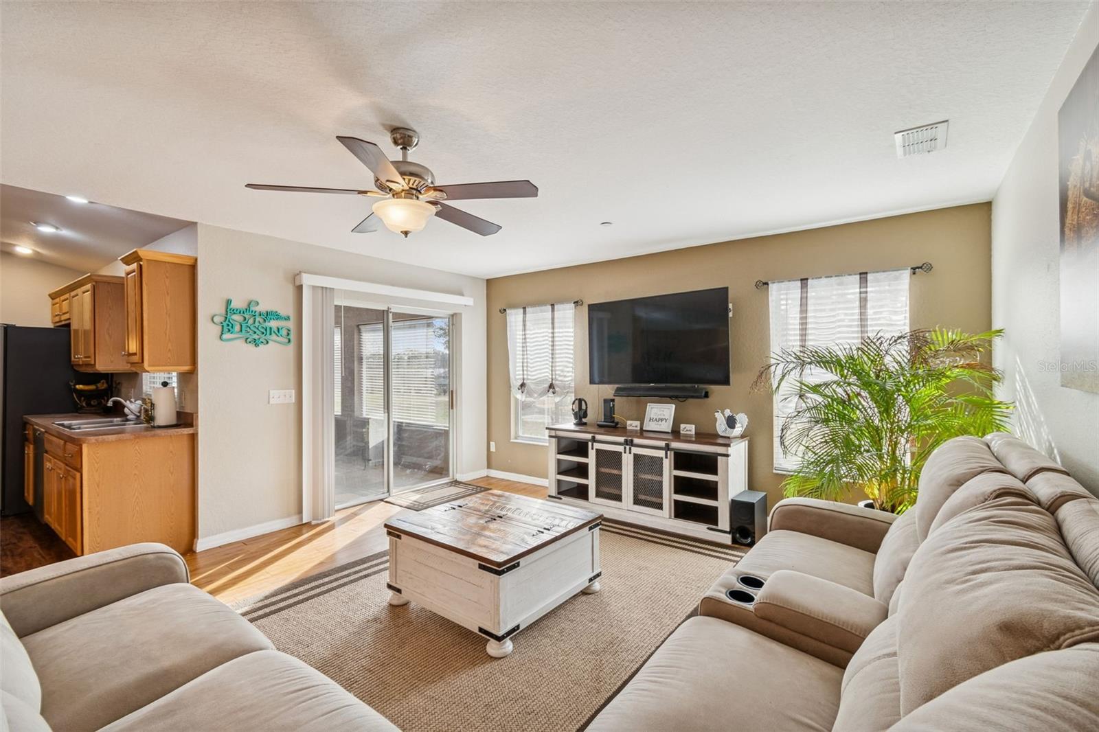 DOUBLE DIAMOND 02 - Residential